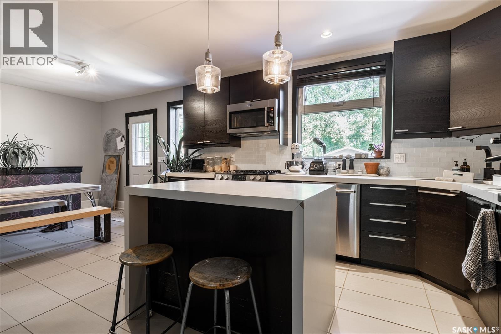 Photo 15 of 705 Albert Avenue, Saskatoon SK