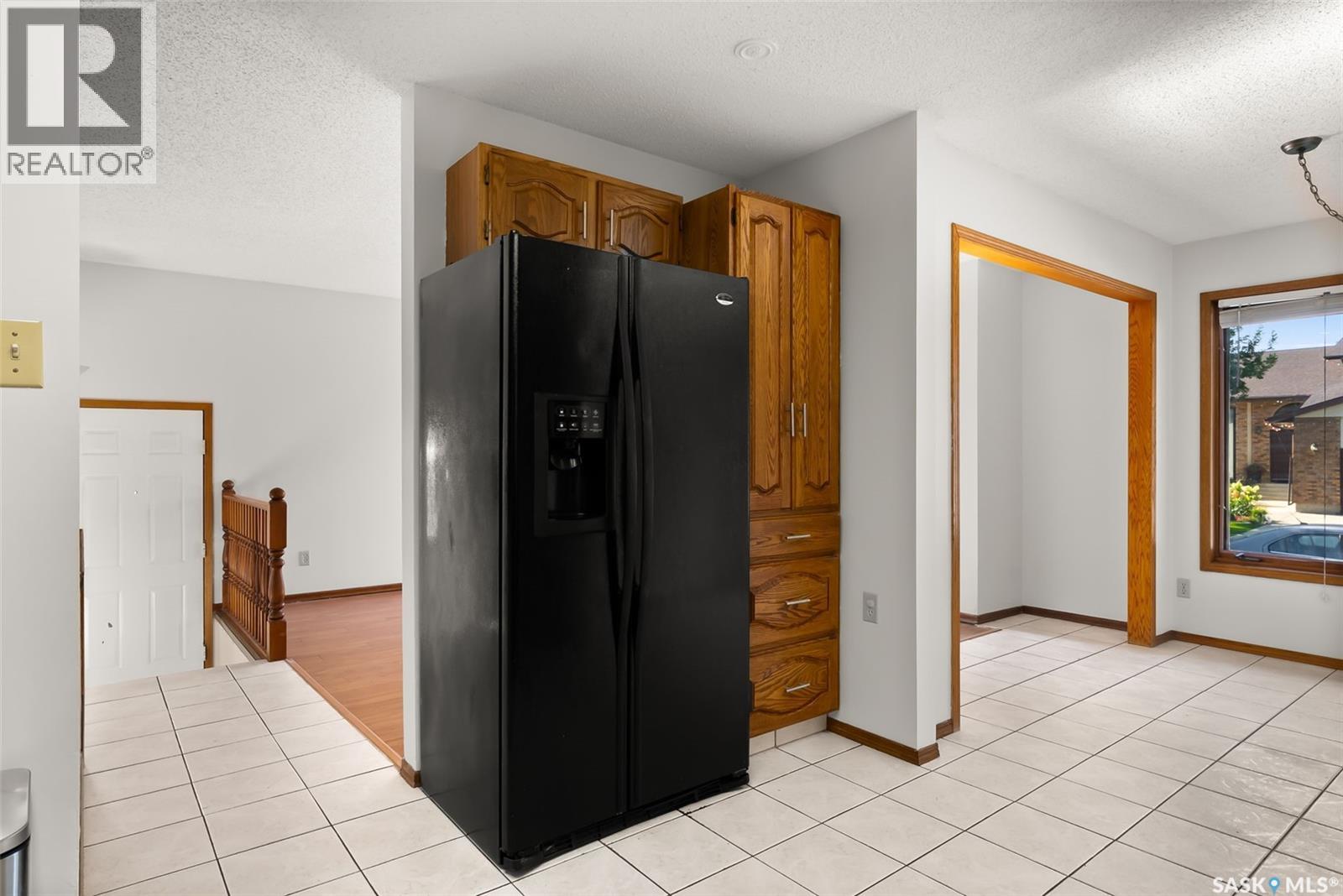 Photo 10 of 1726 Boyd Street E, Regina SK