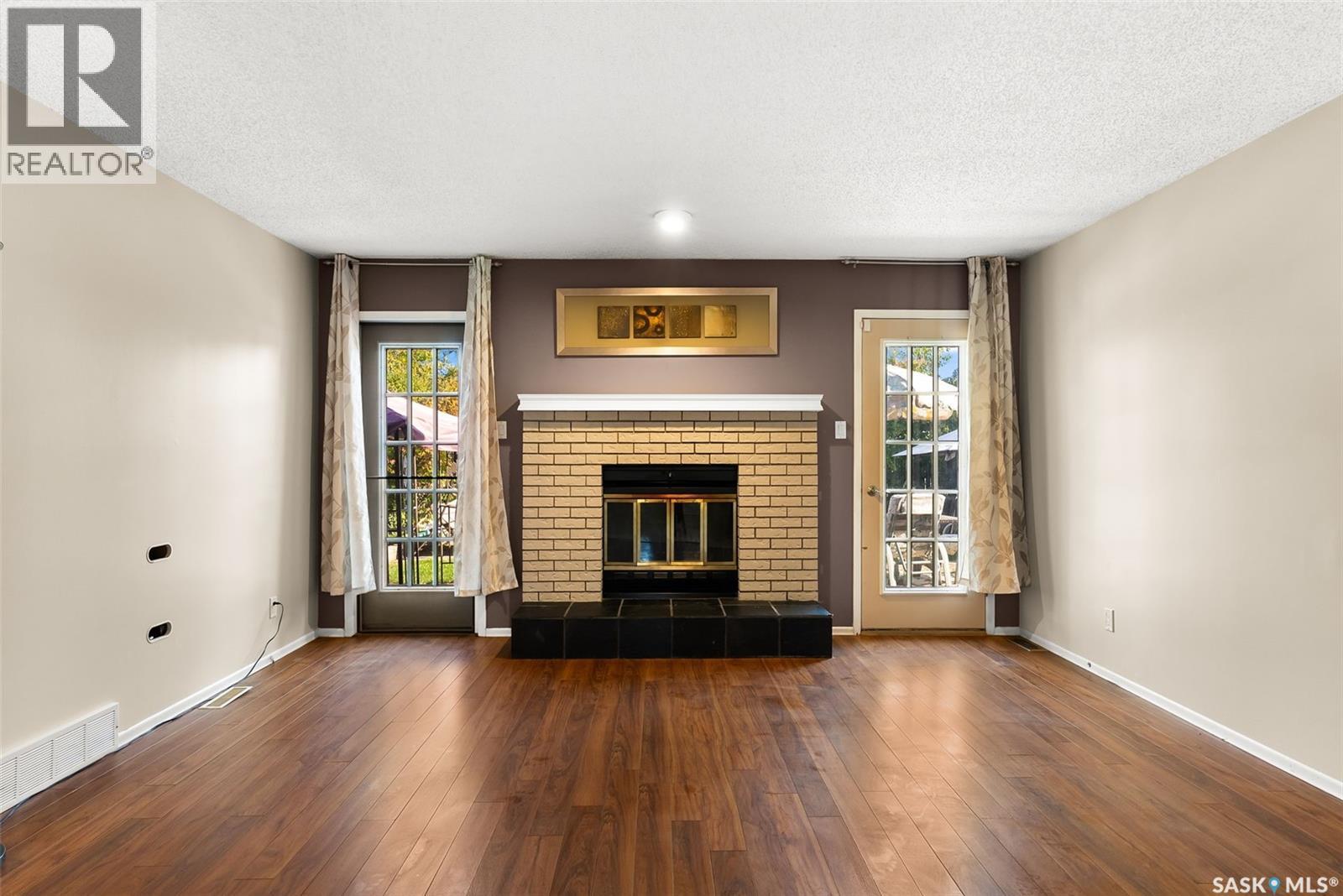 Photo 11 of 1726 Boyd Street E, Regina SK