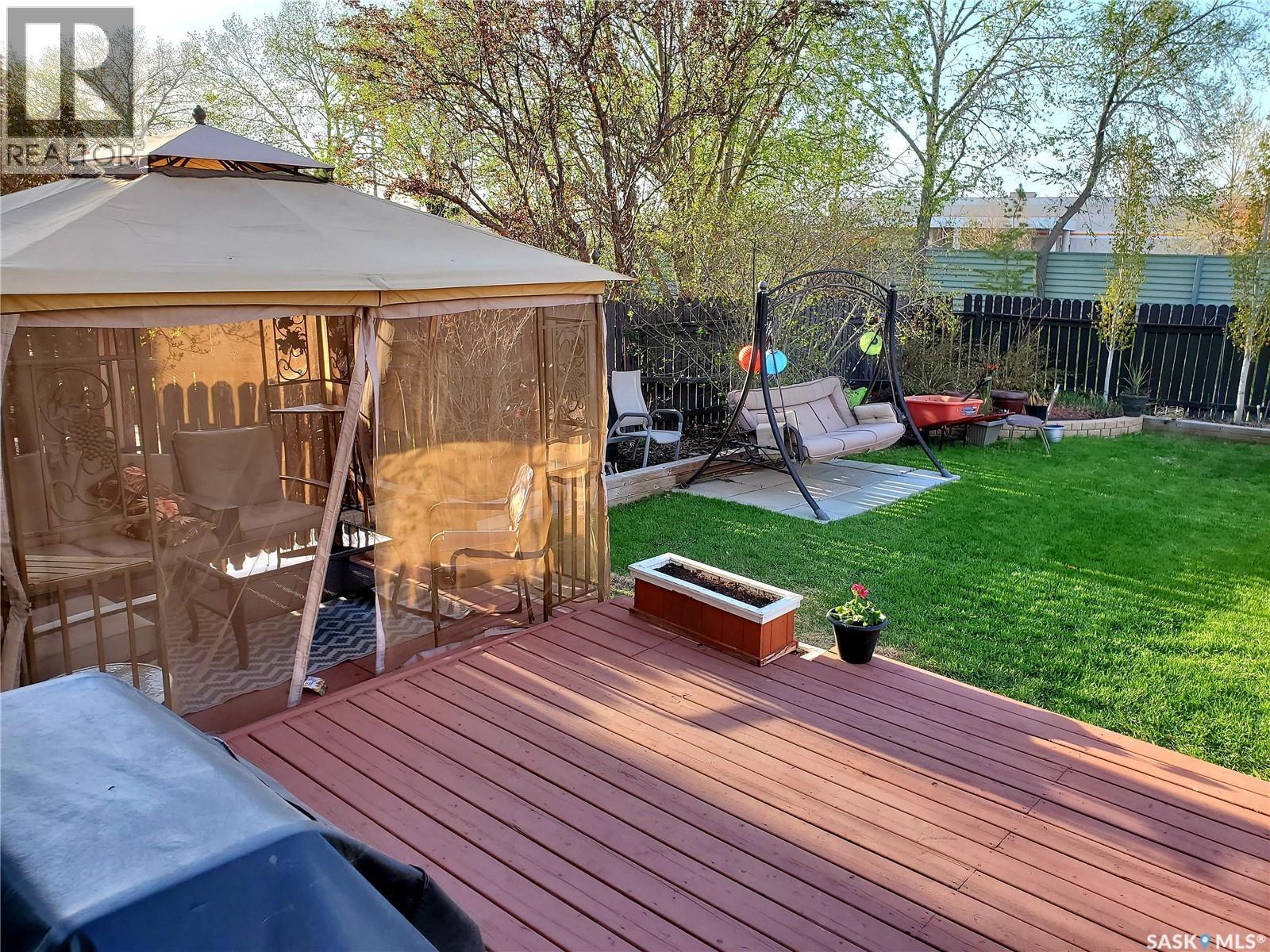 Photo 40 of 1726 Boyd Street E, Regina SK