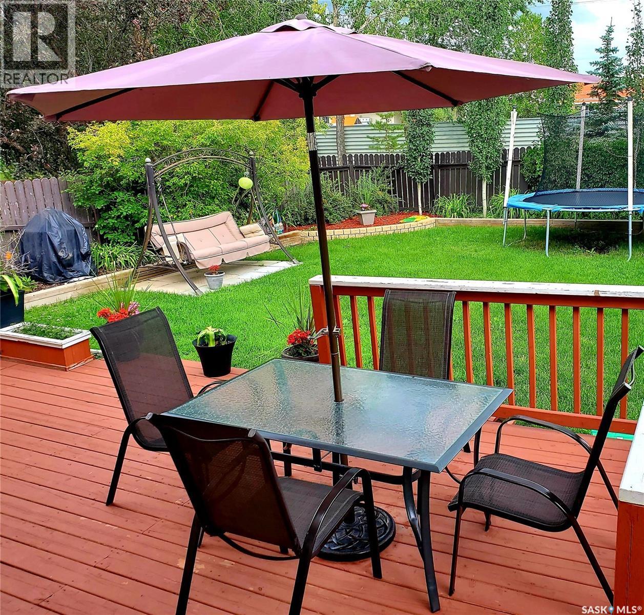 Photo 42 of 1726 Boyd Street E, Regina SK