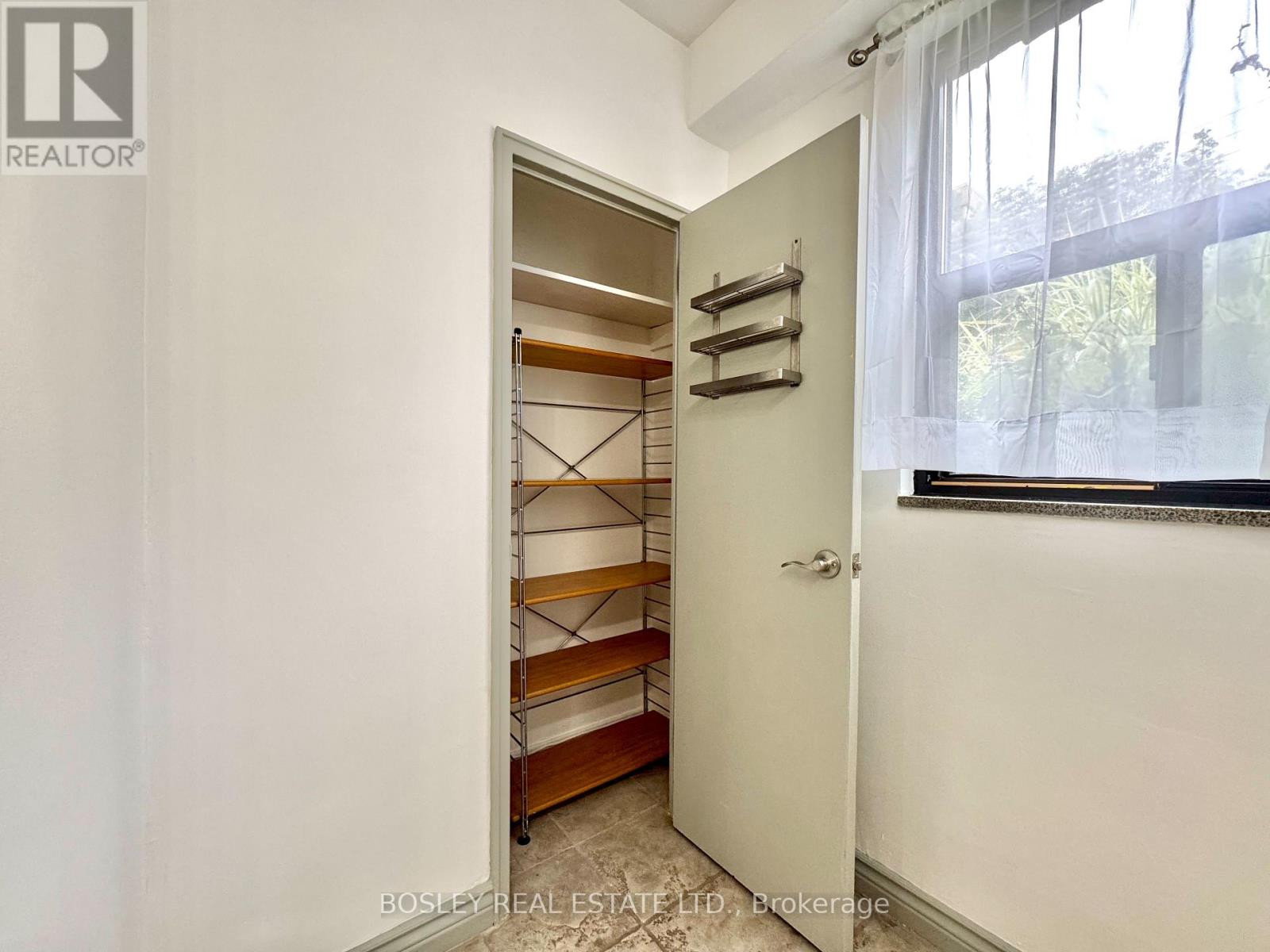 Photo 3 of 108 740 Eglinton Avenue W, Toronto ON