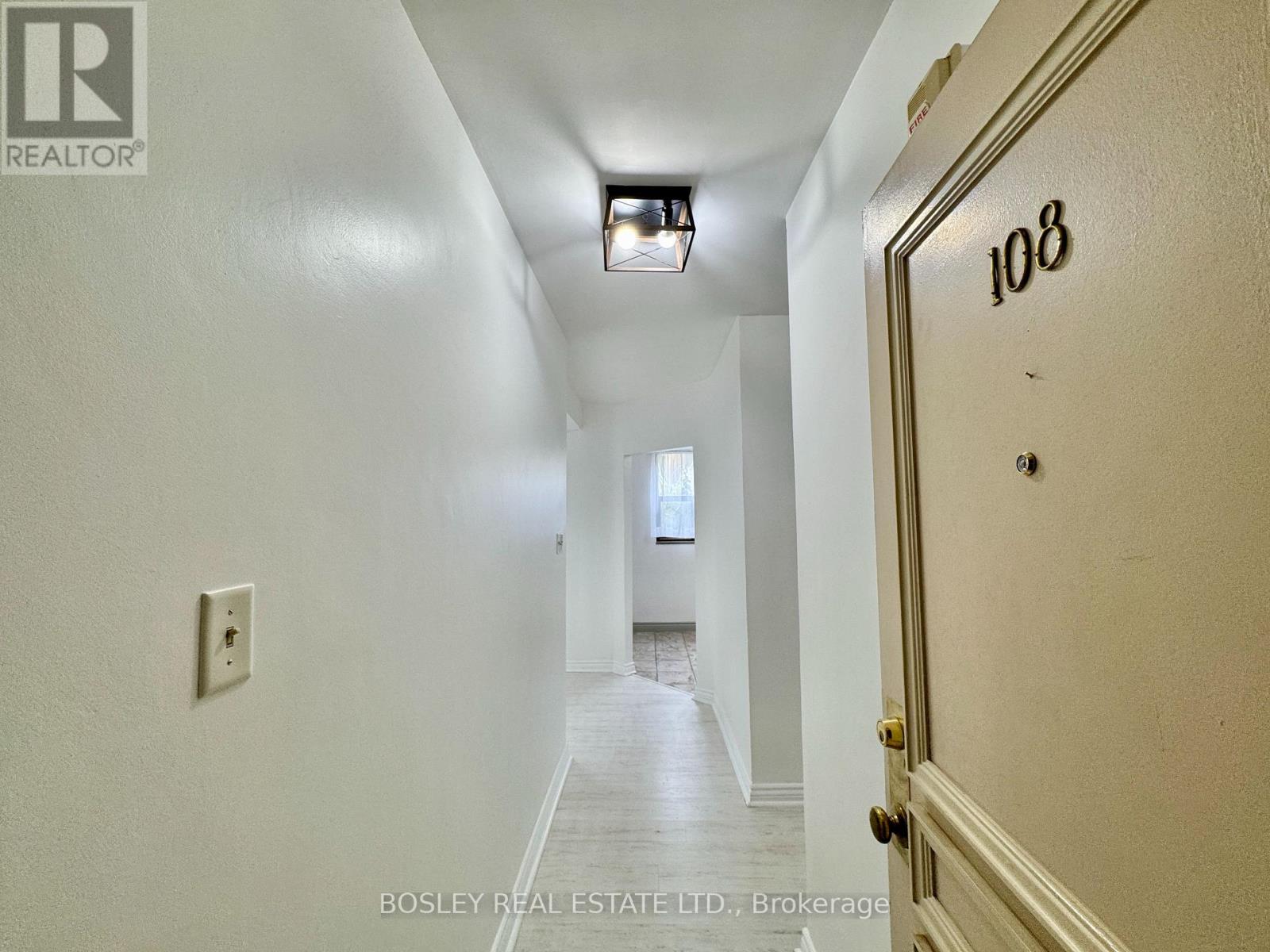 Photo 11 of 108 740 Eglinton Avenue W, Toronto ON