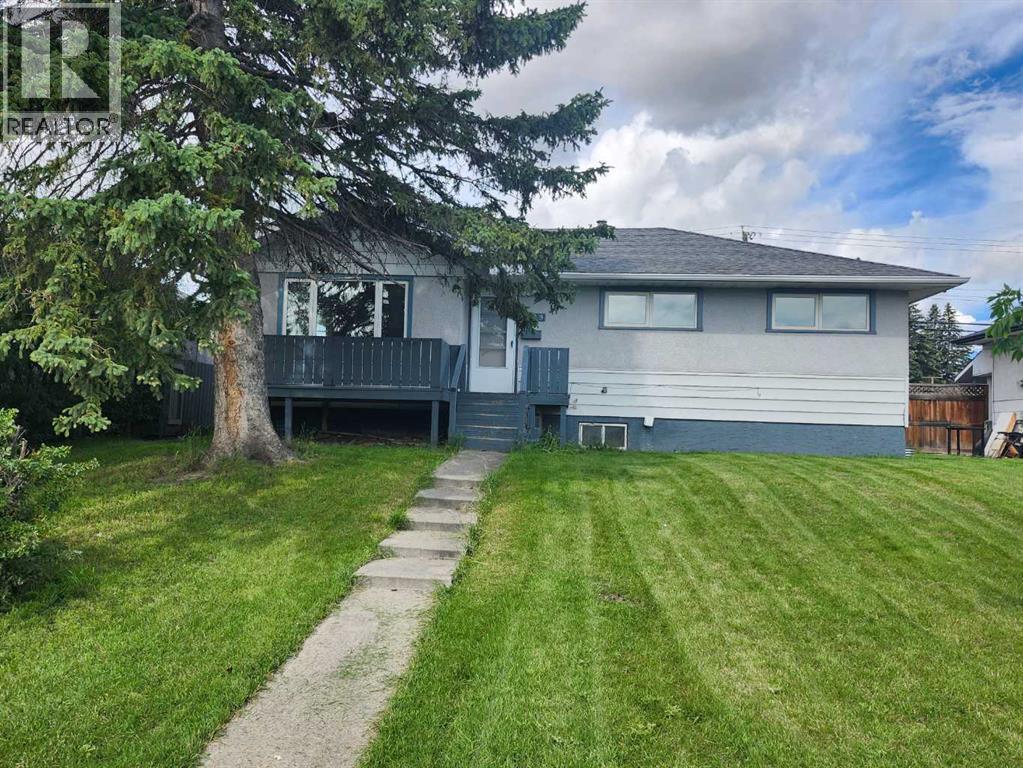 Photo 4 of 209 47 Street Se, Calgary AB