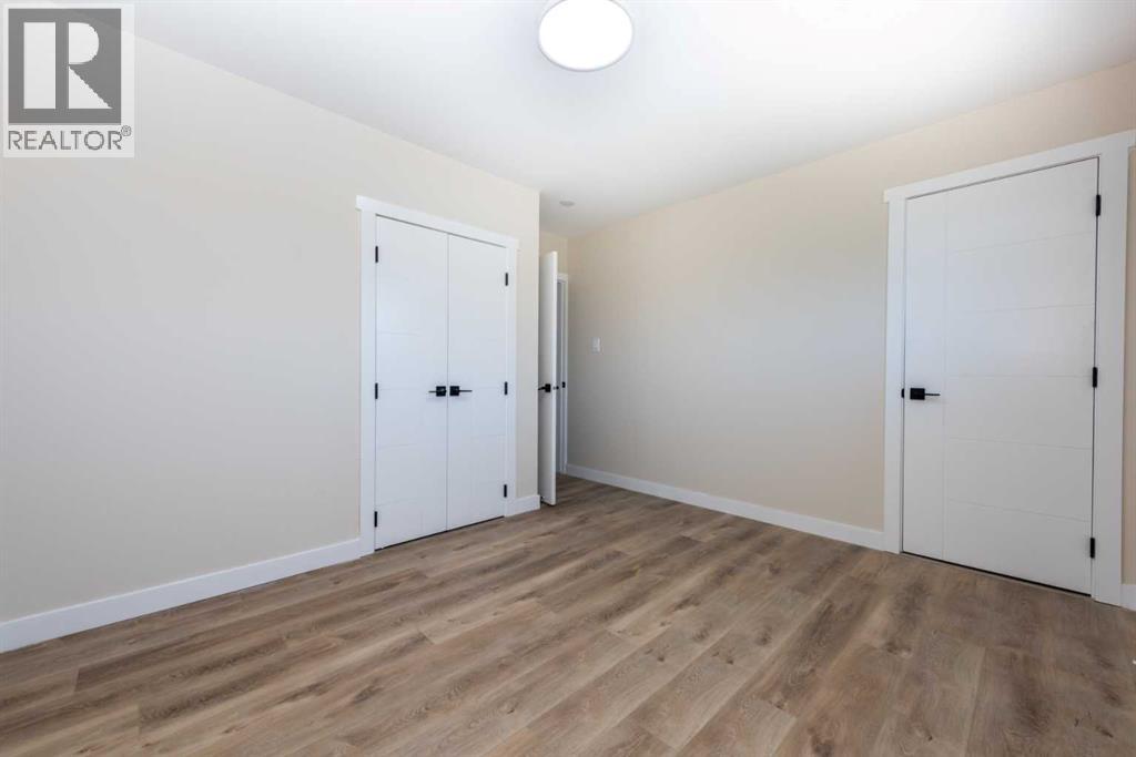 Photo 13 of 209 47 Street Se, Calgary AB