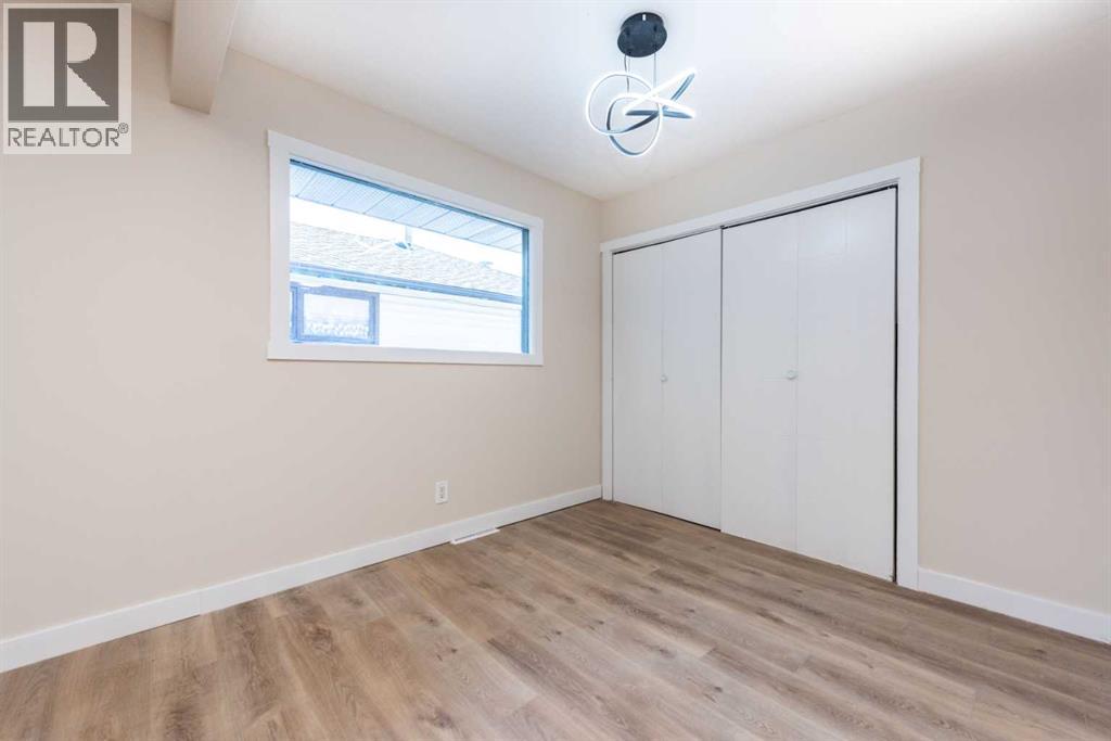 Photo 12 of 209 47 Street Se, Calgary AB