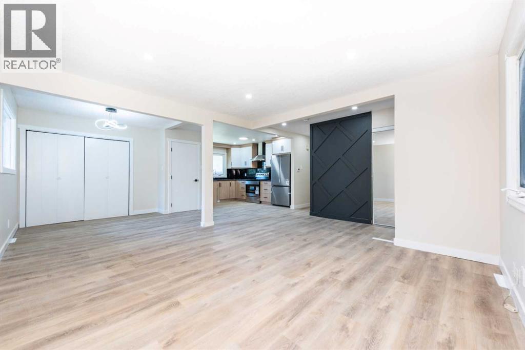 Photo 9 of 209 47 Street Se, Calgary AB