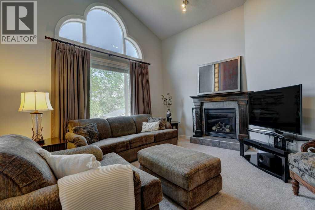 Photo 4 of 2604 Coopers Circle Sw, Airdrie AB