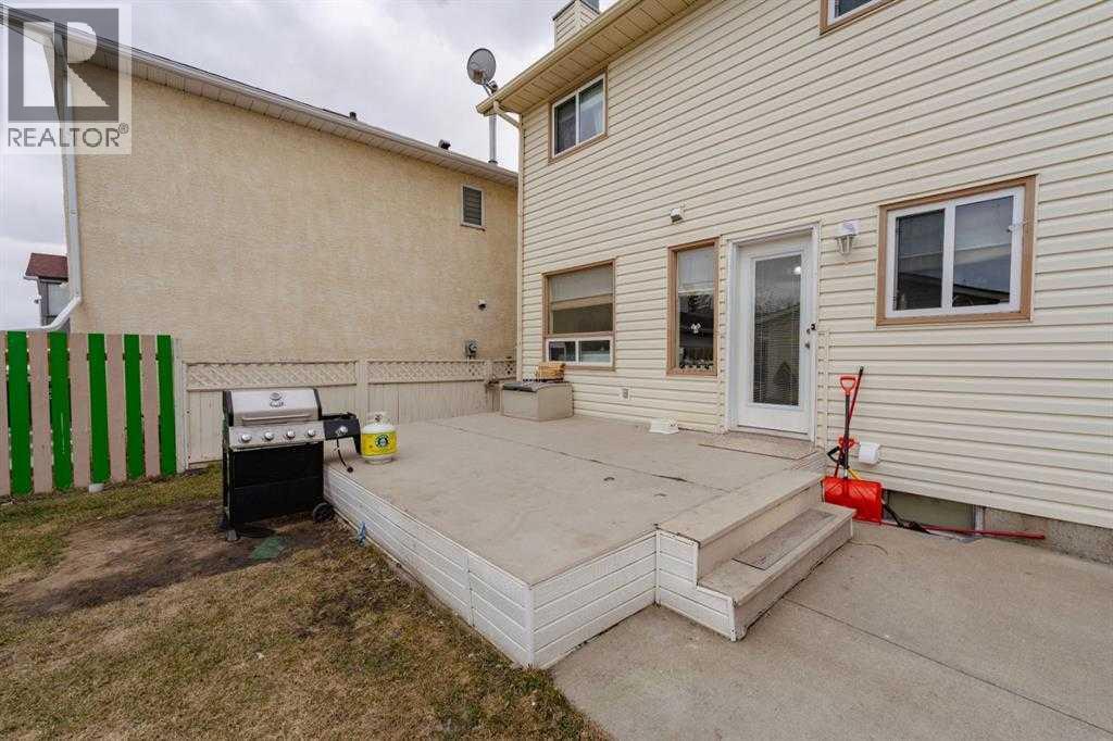 Photo 14 of 24 Laguna Close Ne, Calgary AB
