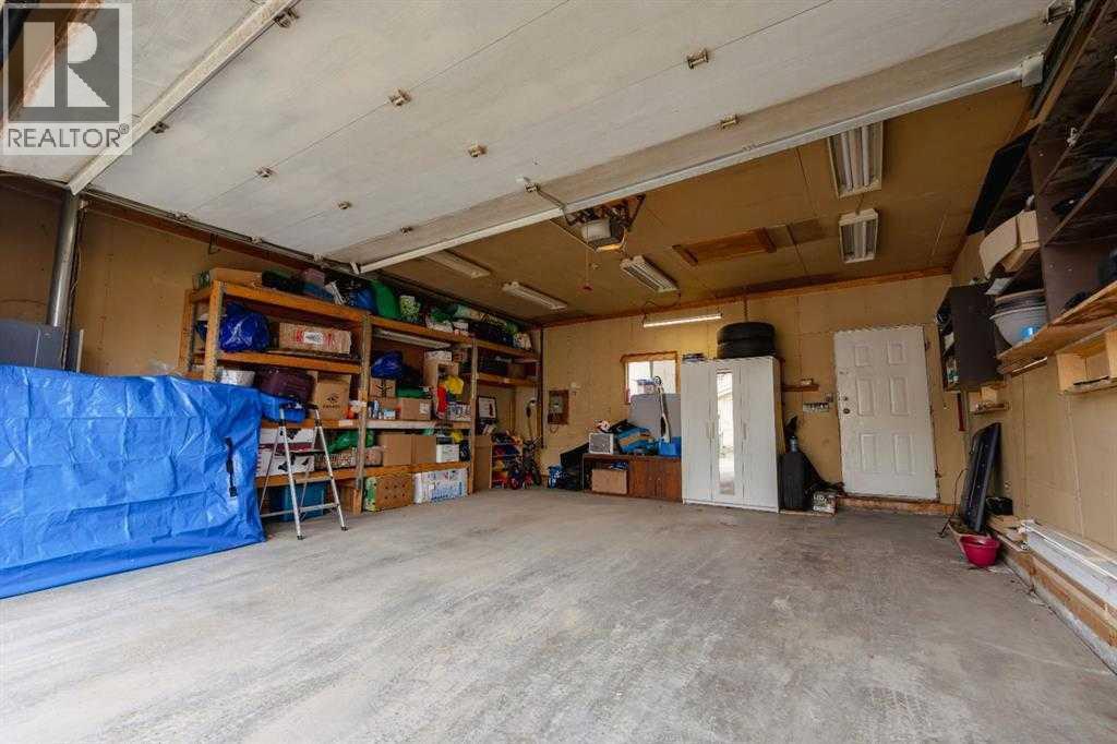 Photo 10 of 24 Laguna Close Ne, Calgary AB
