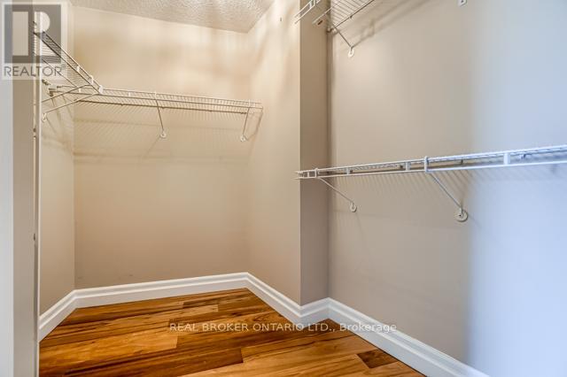 Photo 25 of 1003 25 The Esplanade Street, Toronto ON
