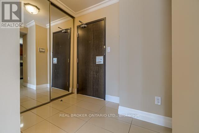 Photo 19 of 1003 25 The Esplanade Street, Toronto ON
