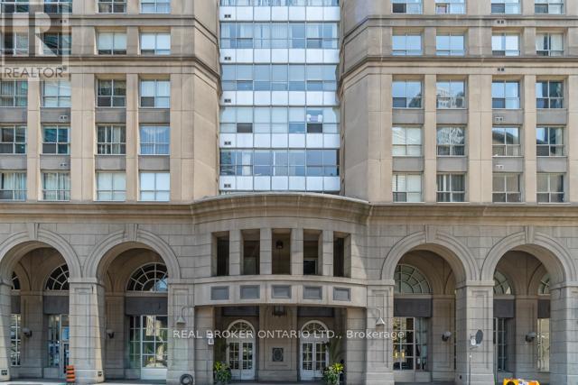 Photo 18 of 1003 25 The Esplanade Street, Toronto ON