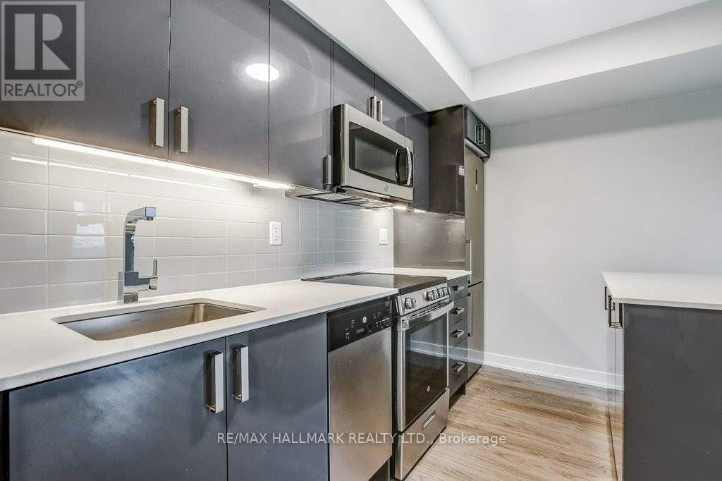 Photo 4 of 513 38 Monte Kwinter Court, Toronto ON