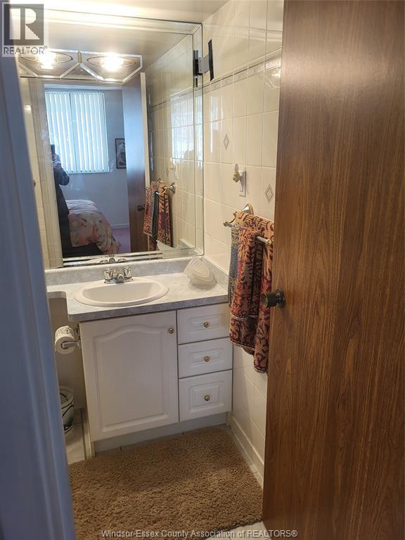 Photo 2 of 380 Pelissier Unit 1002, Windsor ON