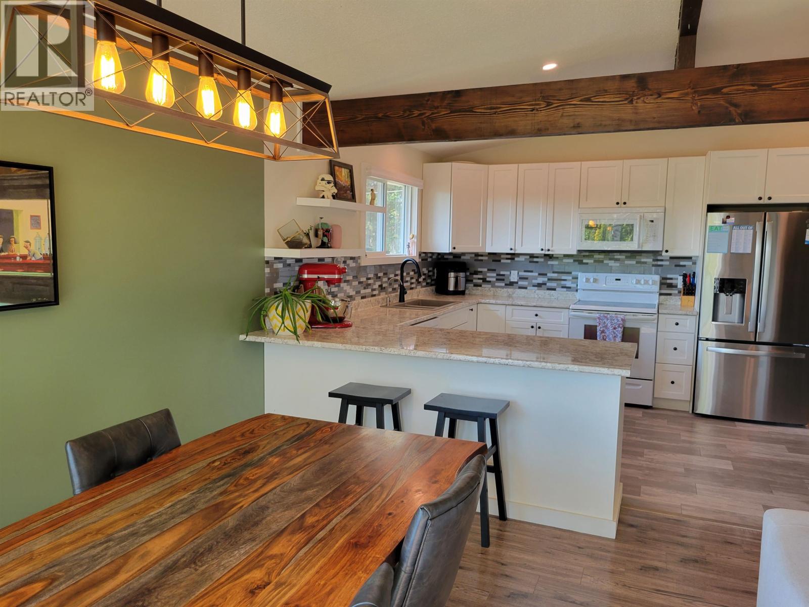 343 W COLUMBIA STREET, Vanderhoof
