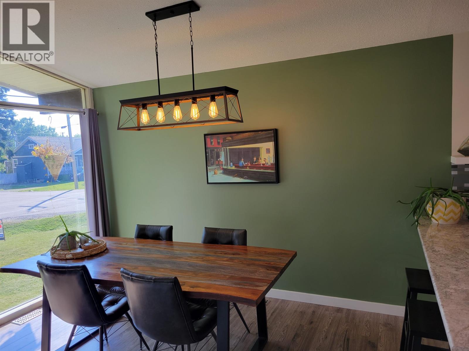 343 W COLUMBIA STREET, Vanderhoof