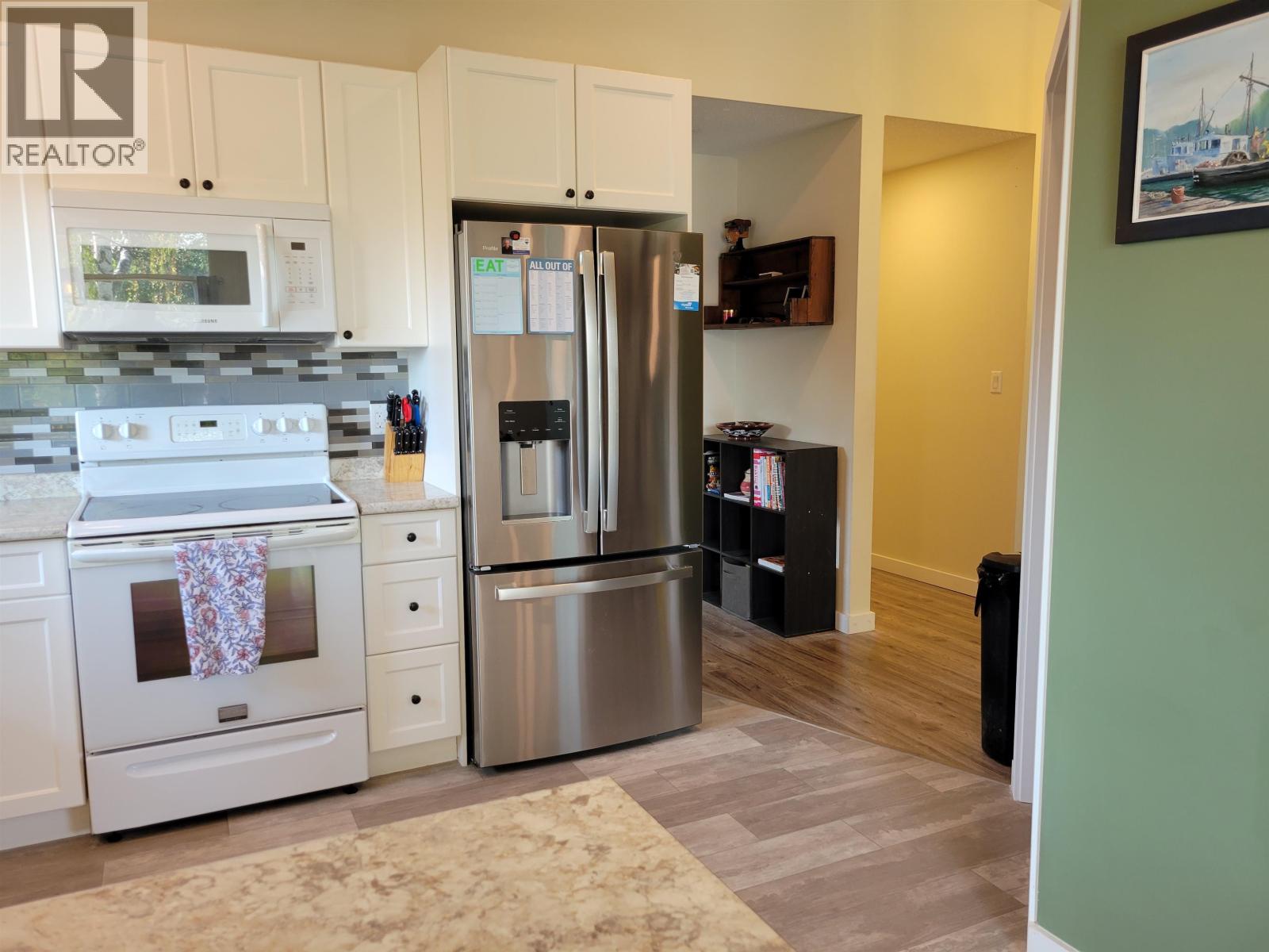 343 W COLUMBIA STREET, Vanderhoof