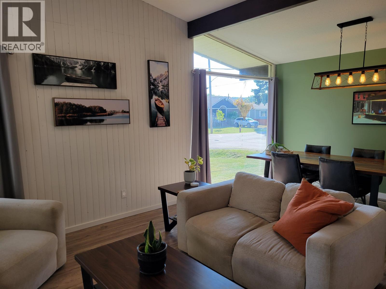 343 W COLUMBIA STREET, Vanderhoof