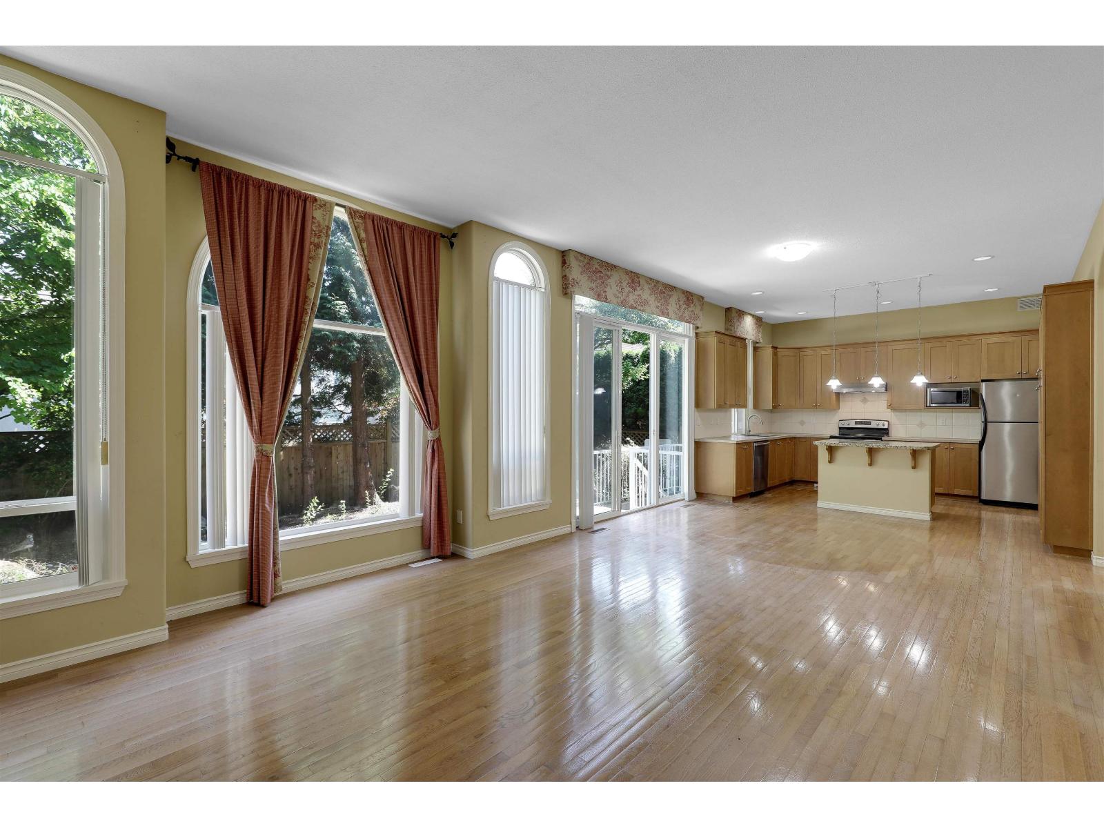 Photo 5 of 3470 150 Street, Surrey BC