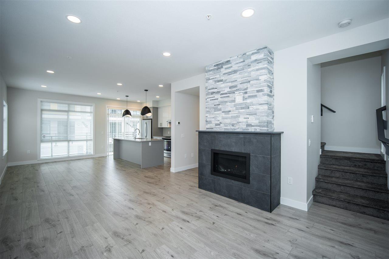 214 46150 THOMAS ROAD, Vedder Crossing, Sardis