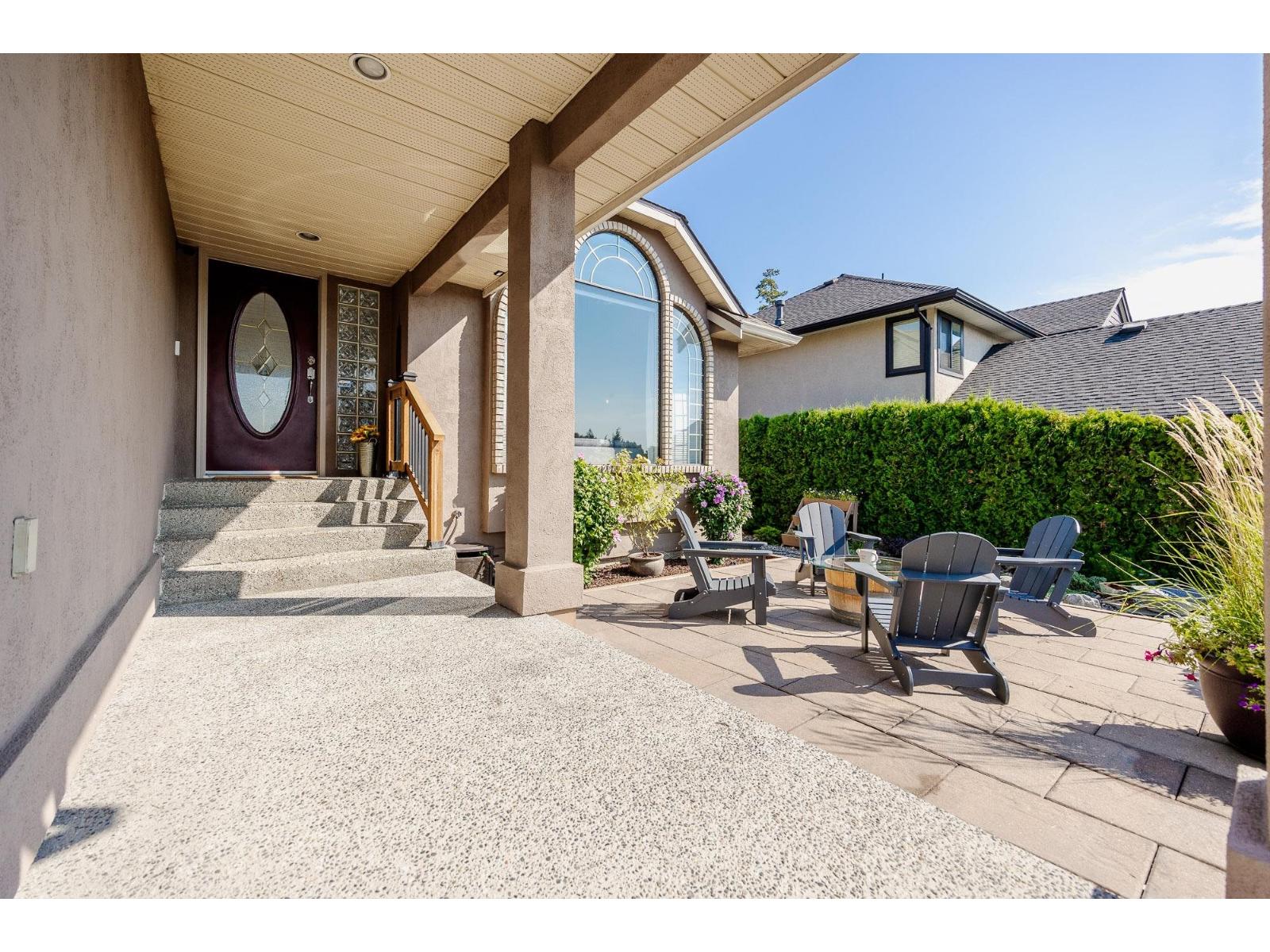 Photo 2 of 19009 59 A Avenue, Surrey BC