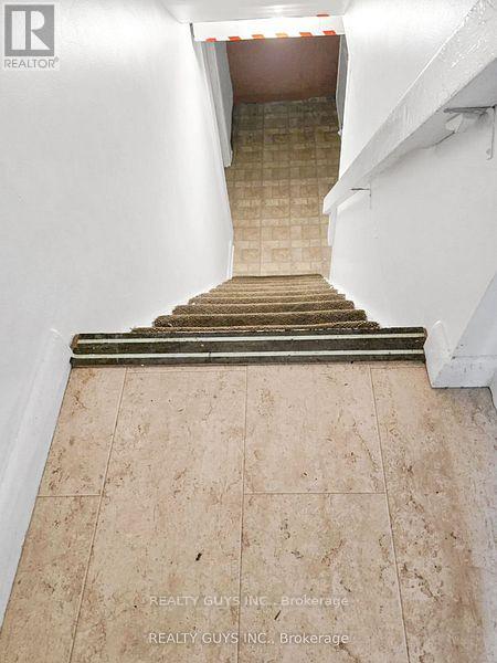 Photo 4 of 650 Crawford Drive, Peterborough ON