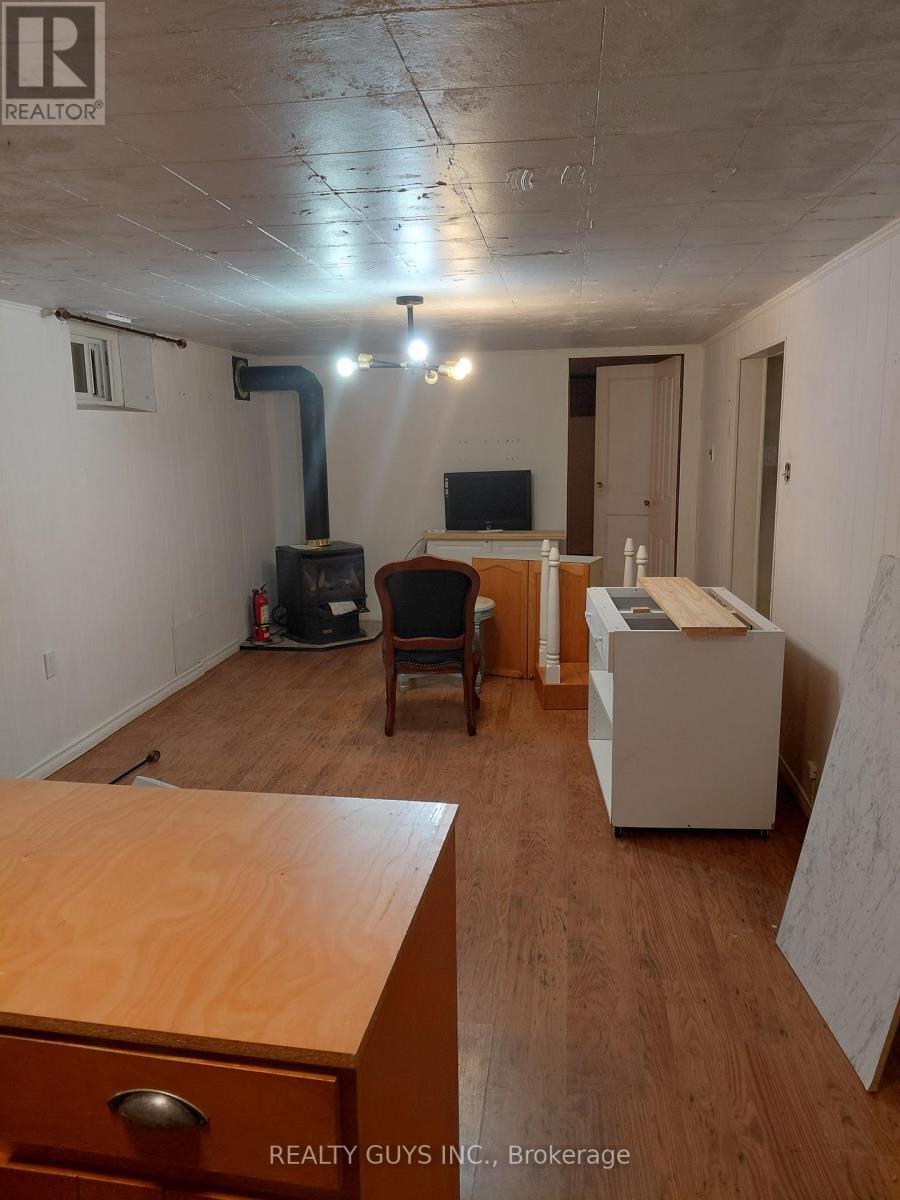 Photo 7 of 650 Crawford Drive, Peterborough ON