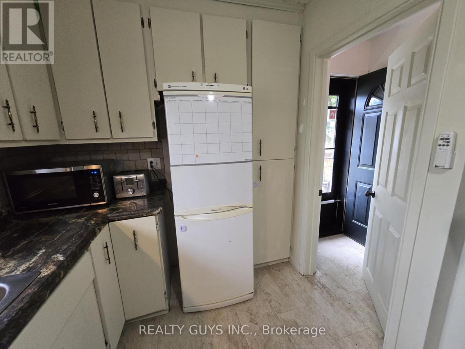 Photo 35 of 650 Crawford Drive, Peterborough ON
