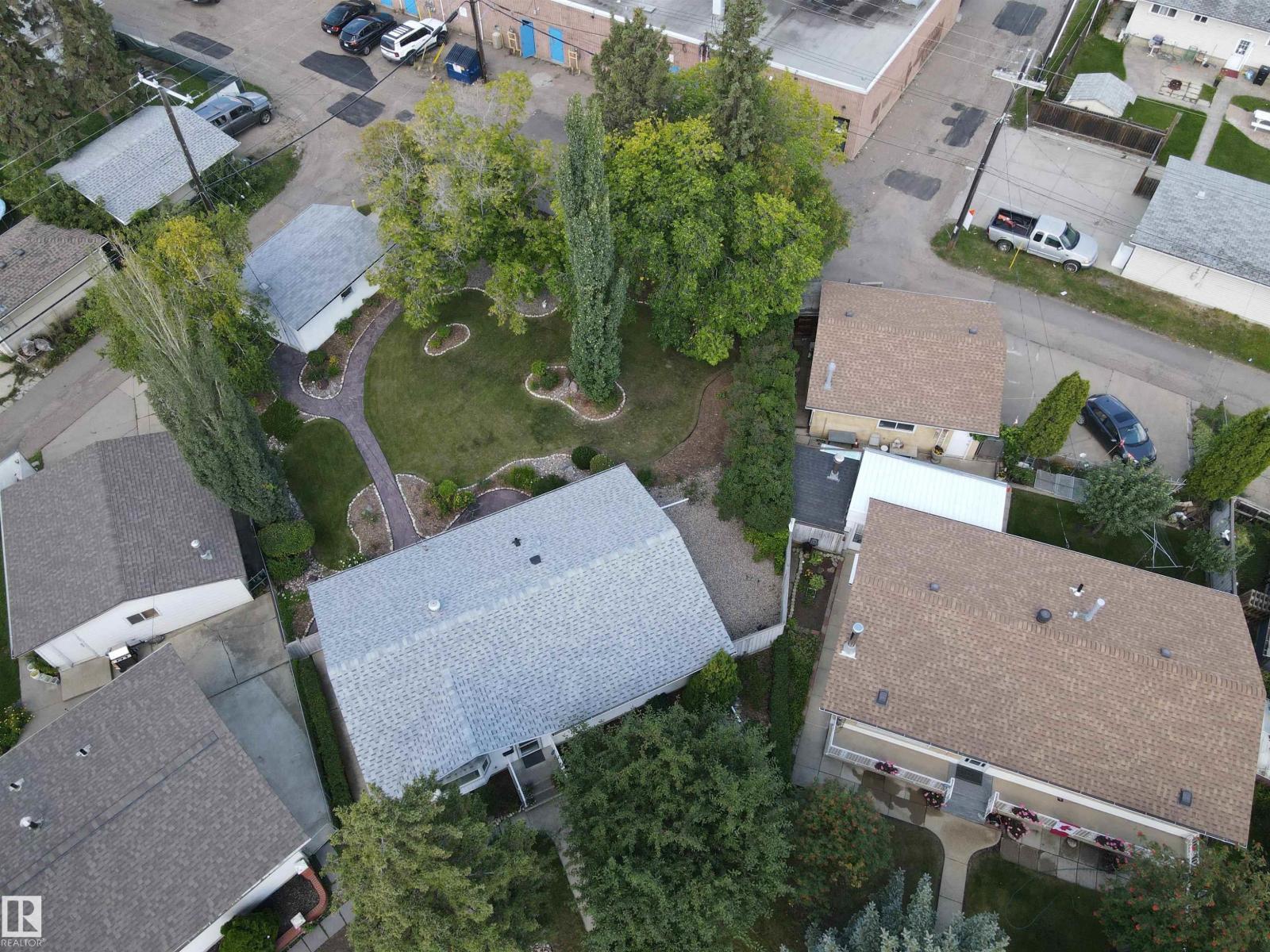 Photo 57 of 8602 158 St Nw, Edmonton AB