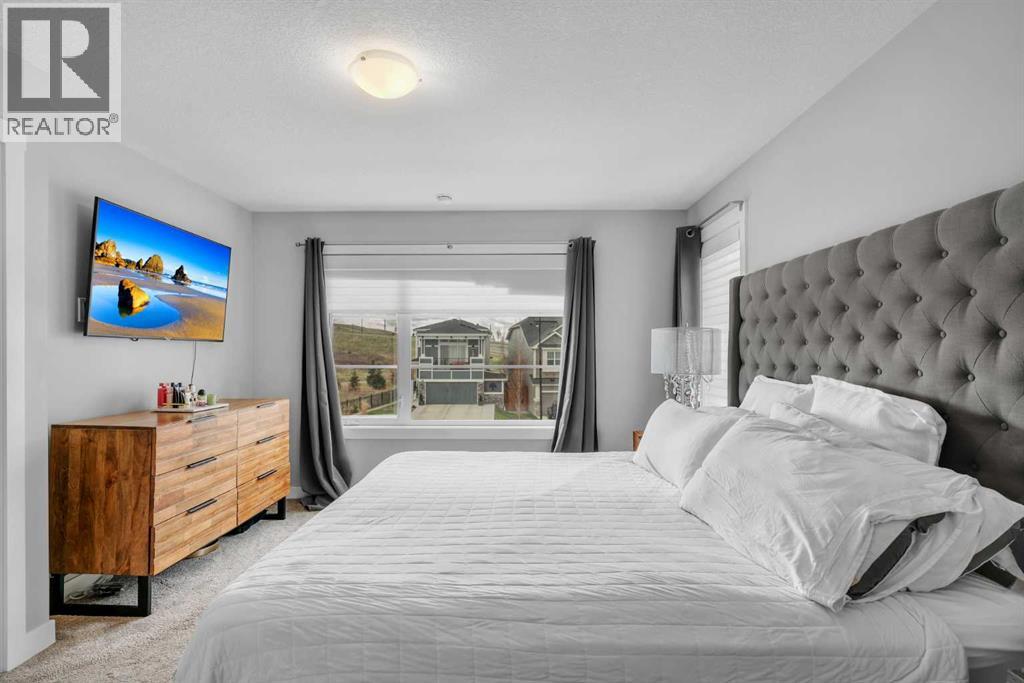 Photo 18 of 27 Cranbrook Court Se, Calgary AB