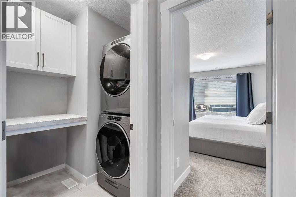 Photo 11 of 27 Cranbrook Court Se, Calgary AB