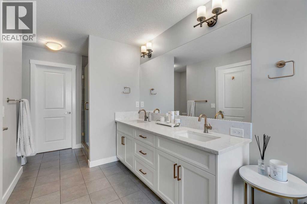 Photo 7 of 27 Cranbrook Court Se, Calgary AB