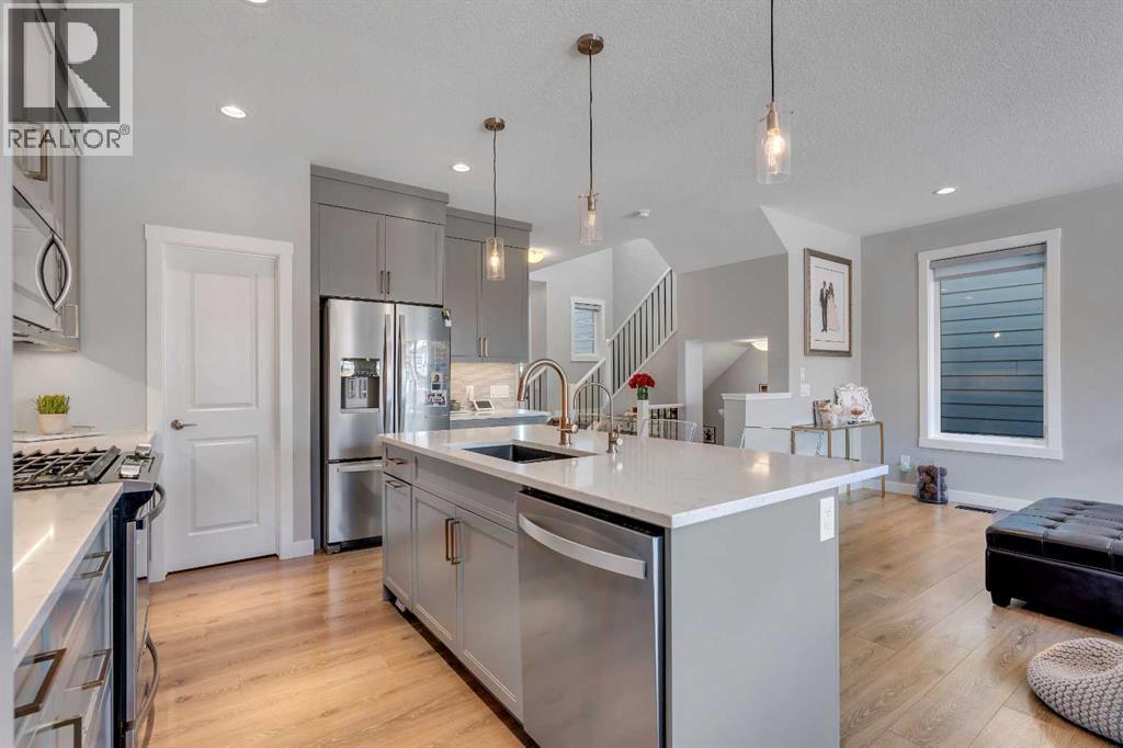 Photo 14 of 27 Cranbrook Court Se, Calgary AB
