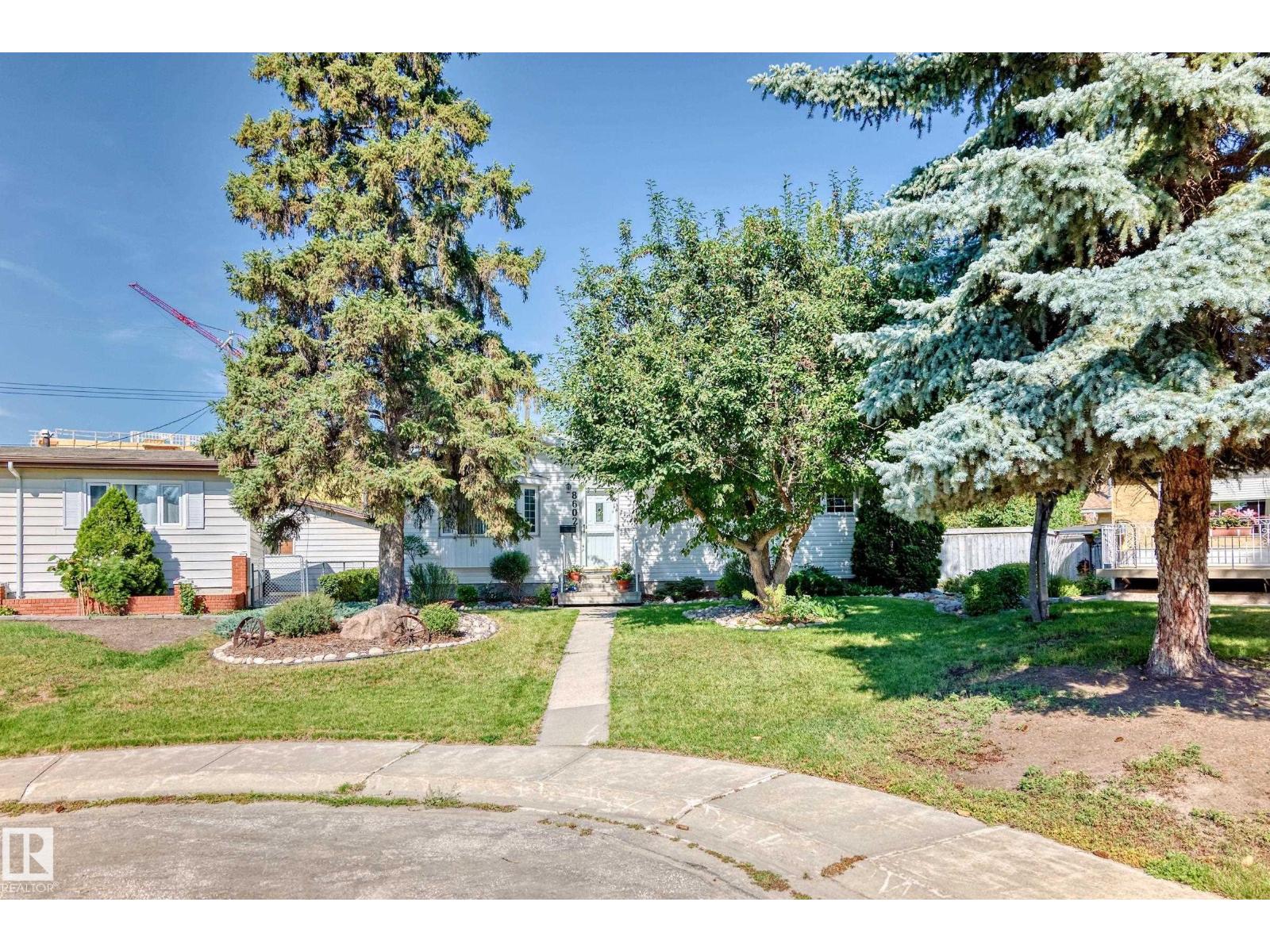 Photo 52 of 8602 158 St Nw, Edmonton AB