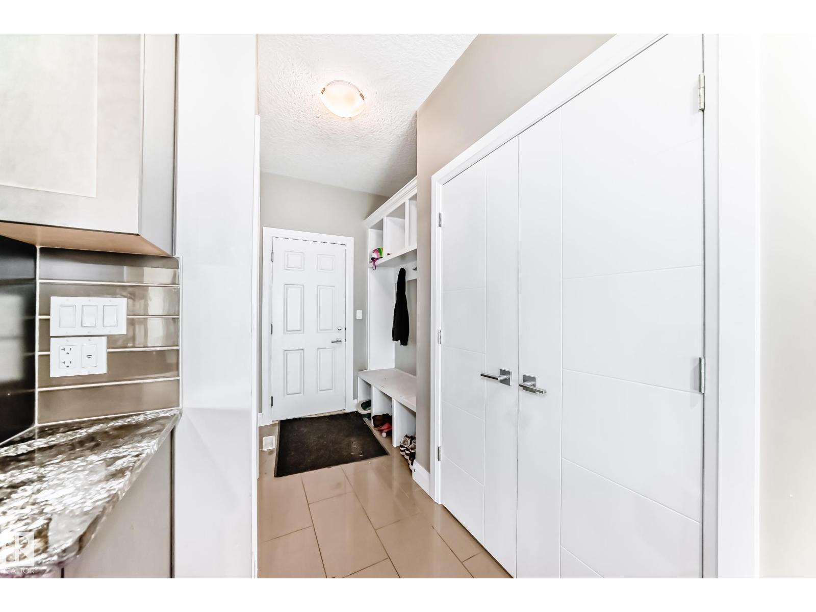 Photo 2 of 4155 Charles Link Li Sw, Edmonton AB