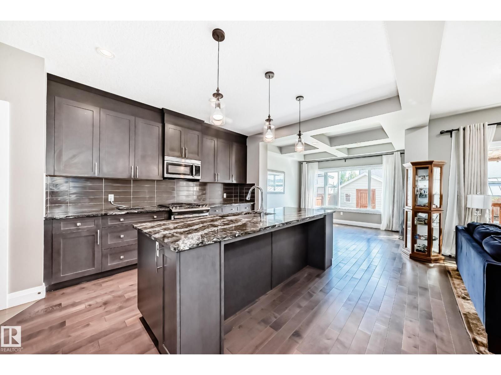 Photo 4 of 4155 Charles Link Li Sw, Edmonton AB