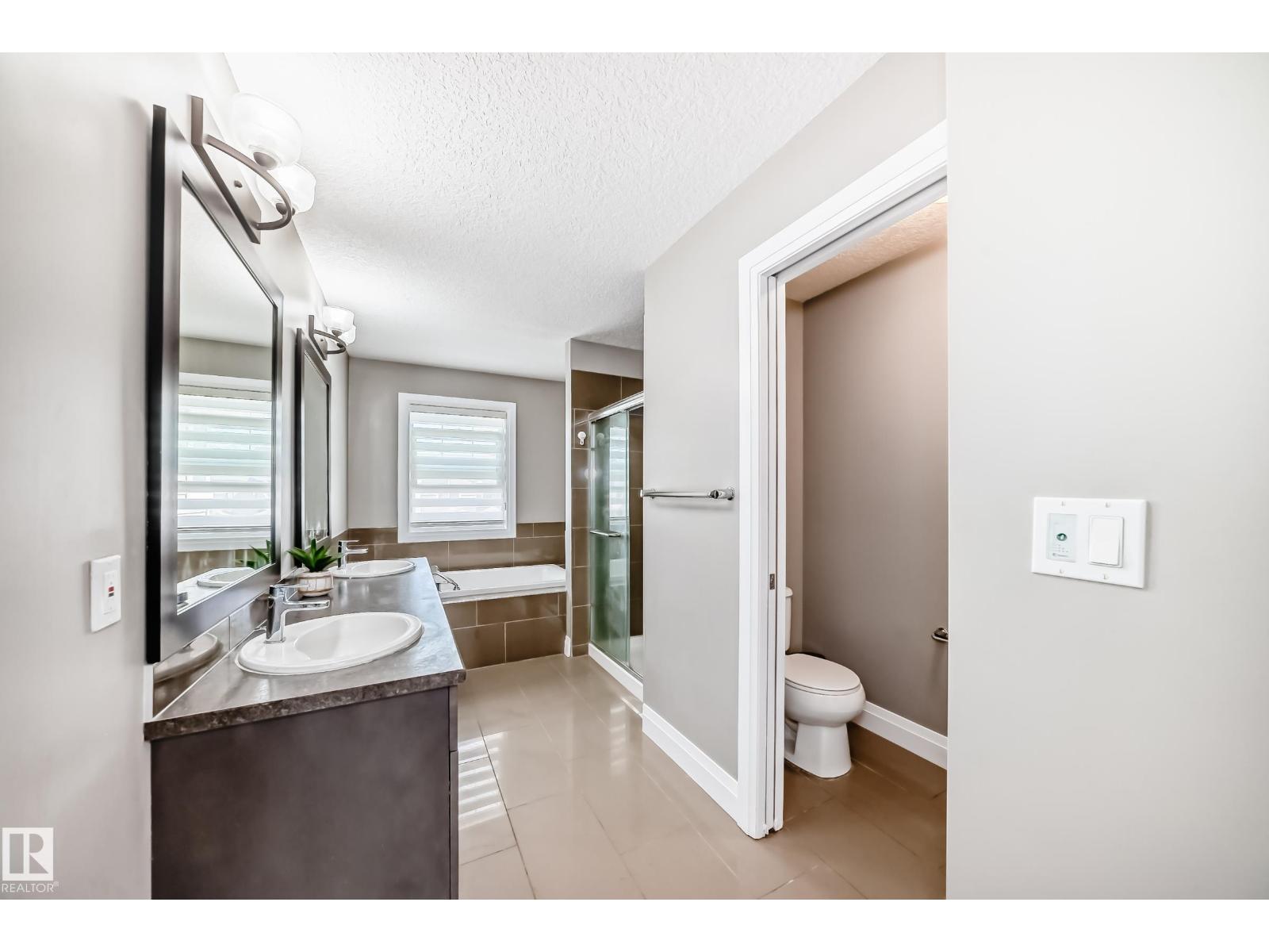 Photo 20 of 4155 Charles Link Li Sw, Edmonton AB