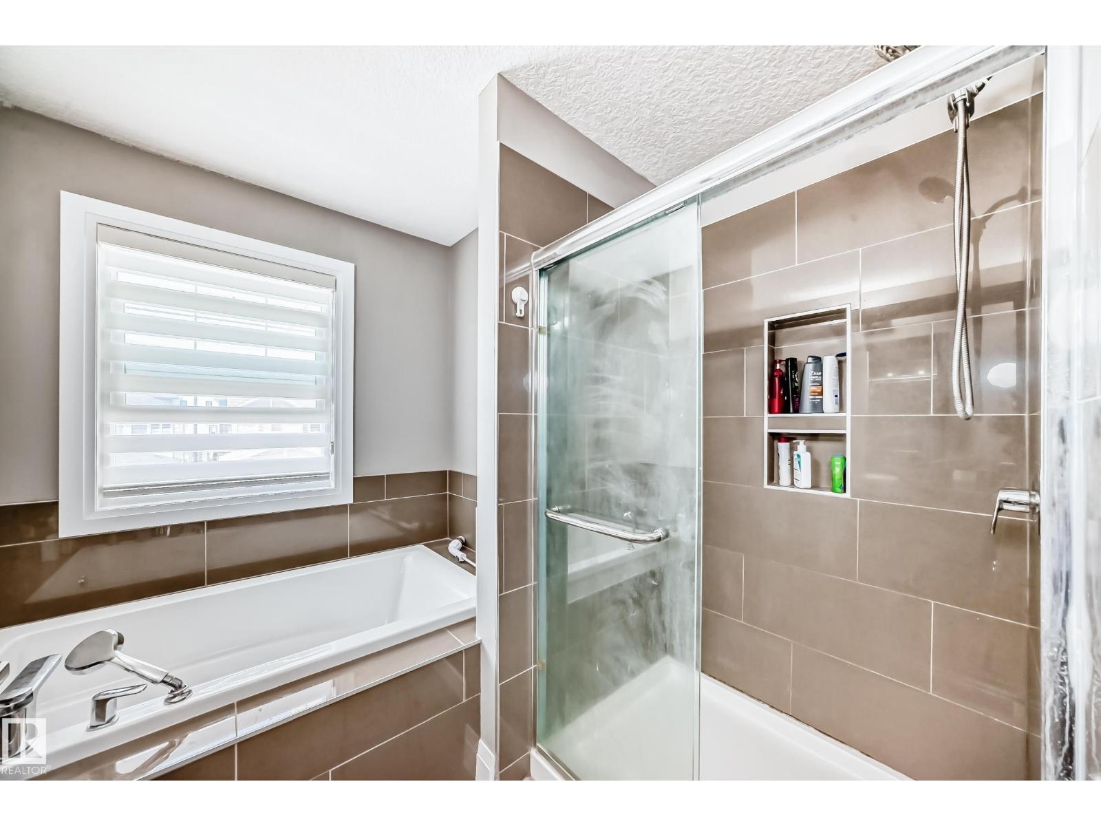 Photo 22 of 4155 Charles Link Li Sw, Edmonton AB