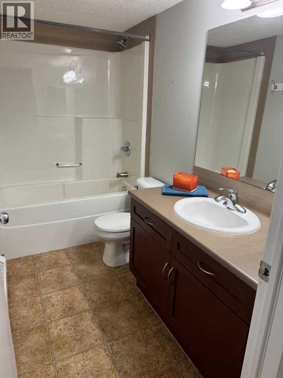 Photo 18 of 214 Mckenzie Towne Lane Se, Calgary AB
