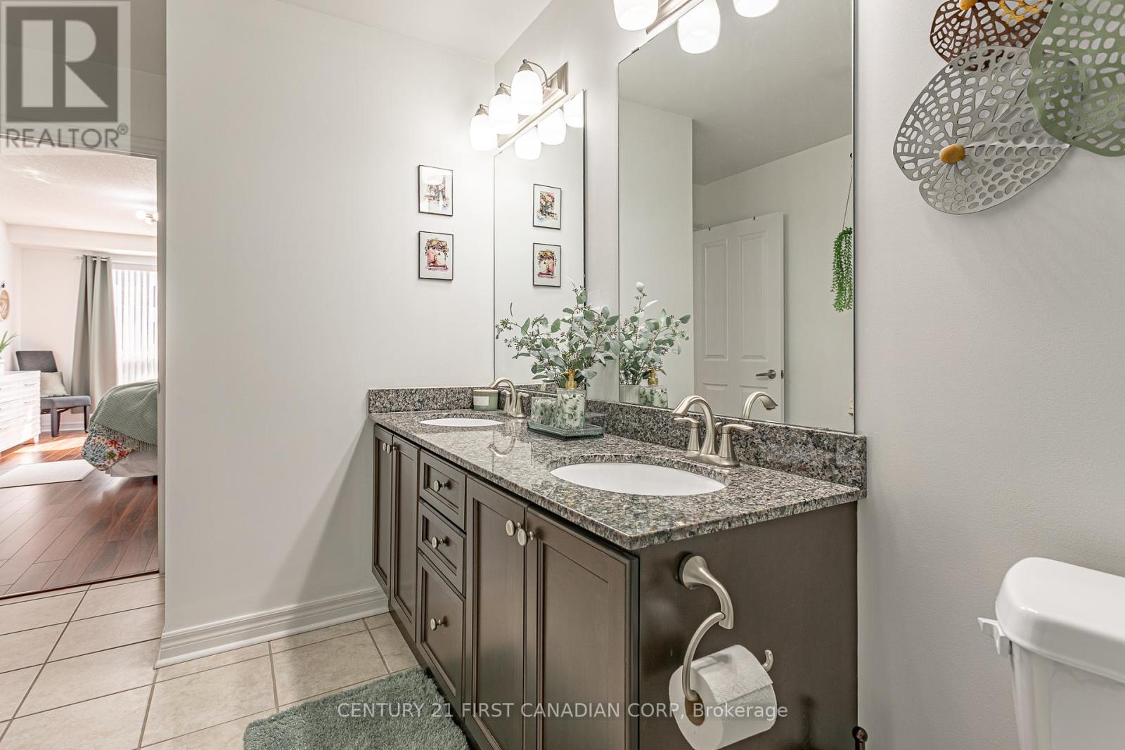 Photo 9 of 312 1030 Coronation Drive, London North ON