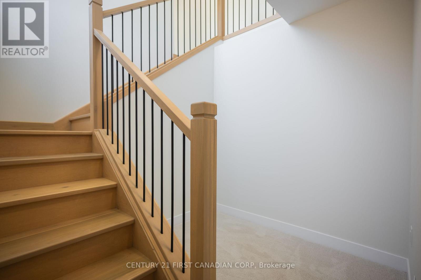 Photo 20 of 6674 Hayward Drive, London South ON