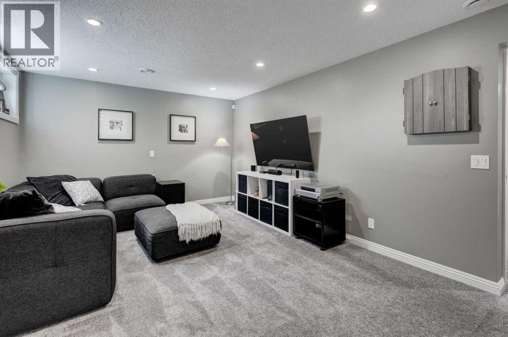 Single Family House for Sale in  Prestwick Close SE McKenzie Towne Calgary 