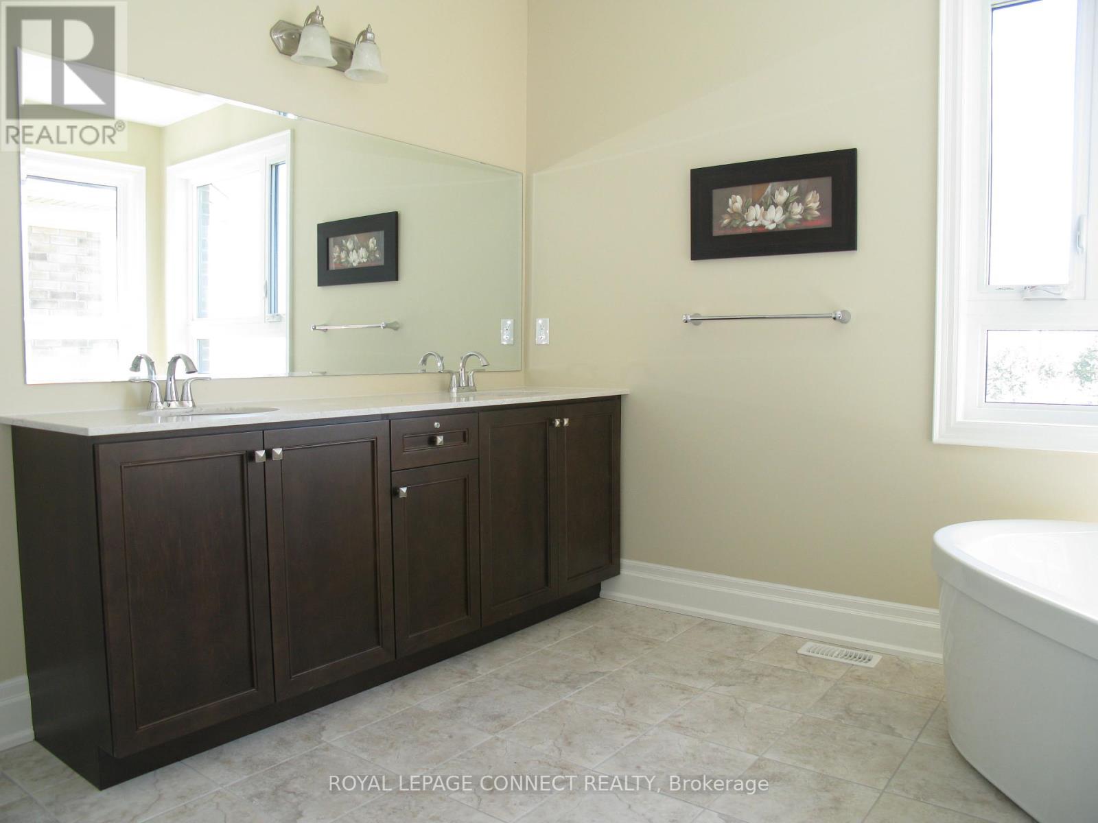 Single Family House for Sale in  HURST AVENUE Vaughan (Patterson) 