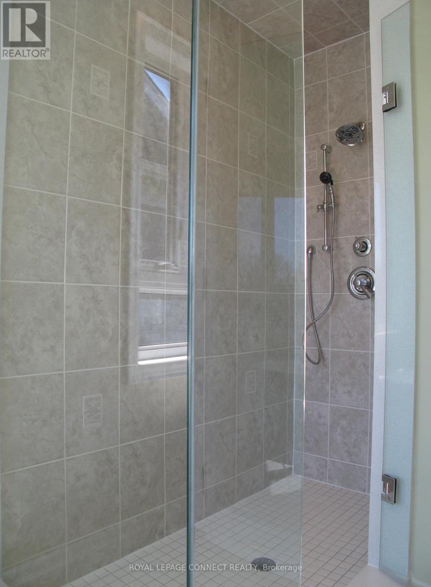 Single Family House for Sale in  HURST AVENUE Vaughan (Patterson) 