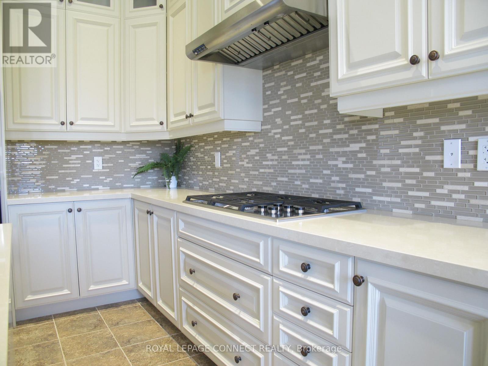 Single Family House for Sale in  HURST AVENUE Vaughan (Patterson) 