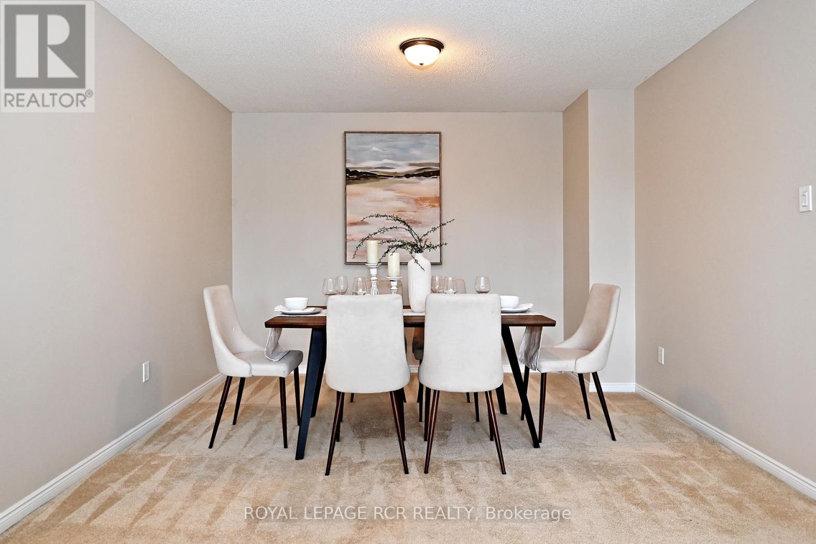 Photo 18 of 311 14924 Yonge Street, Aurora ON