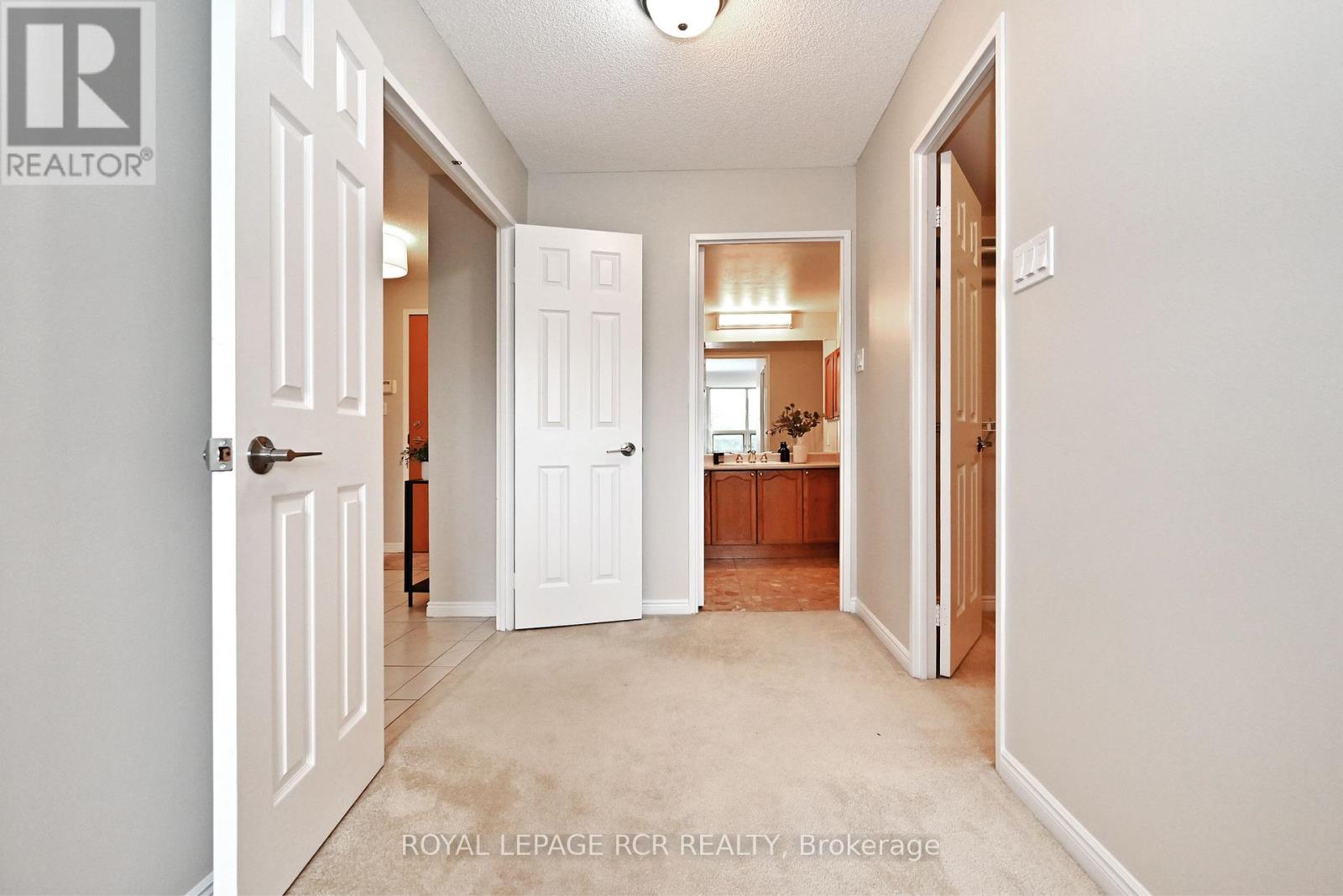 Photo 23 of 311 14924 Yonge Street, Aurora ON