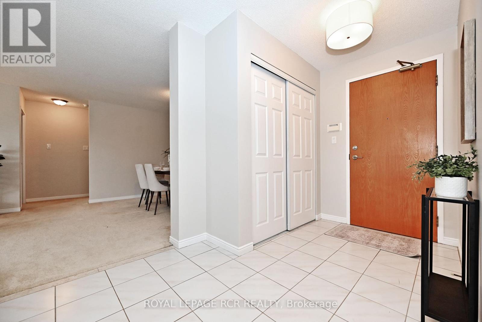 Photo 41 of 311 14924 Yonge Street, Aurora ON