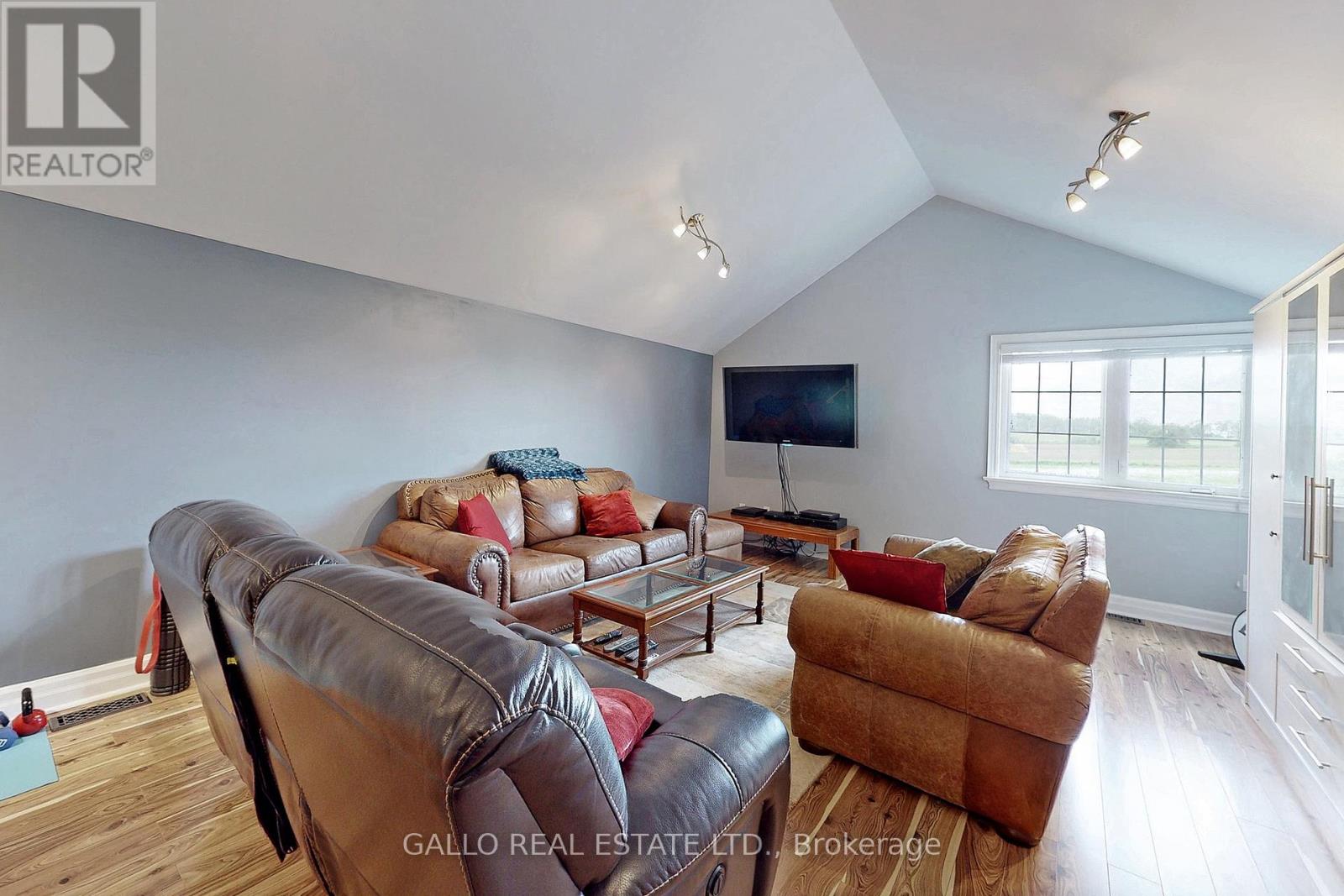 Photo 21 of 7779 Concession 3, Uxbridge ON